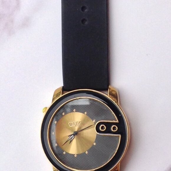 Flud Spinning Gold Record Quartz Watch Gold w Black Enamel - Picture 11 of 16
